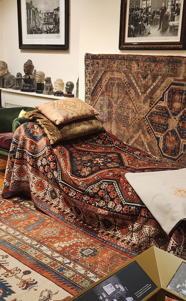 Sigmund Freuds Psychoanalysis Couch